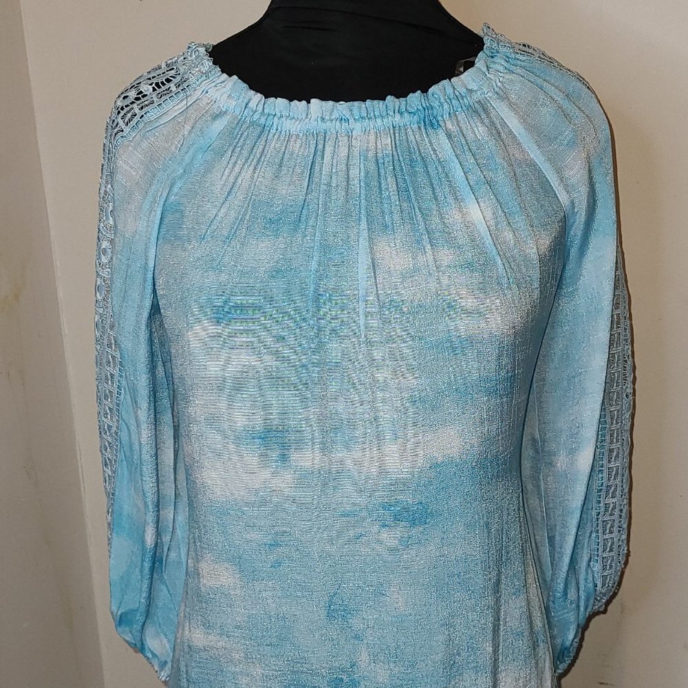NWT Tie Dye White and Blue Shirt